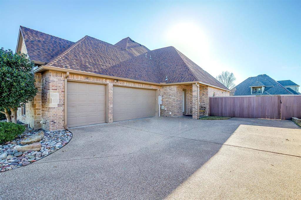 Waxahachie, TX 75167,8280 Armstrong Way