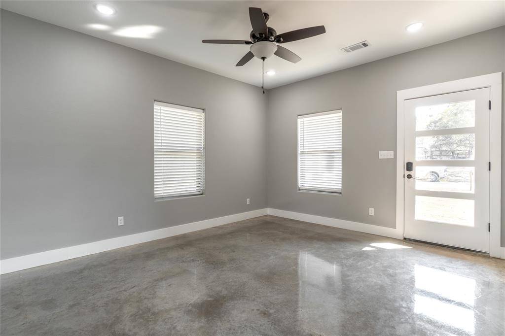 Denison, TX 75021,1419 S 7th Avenue