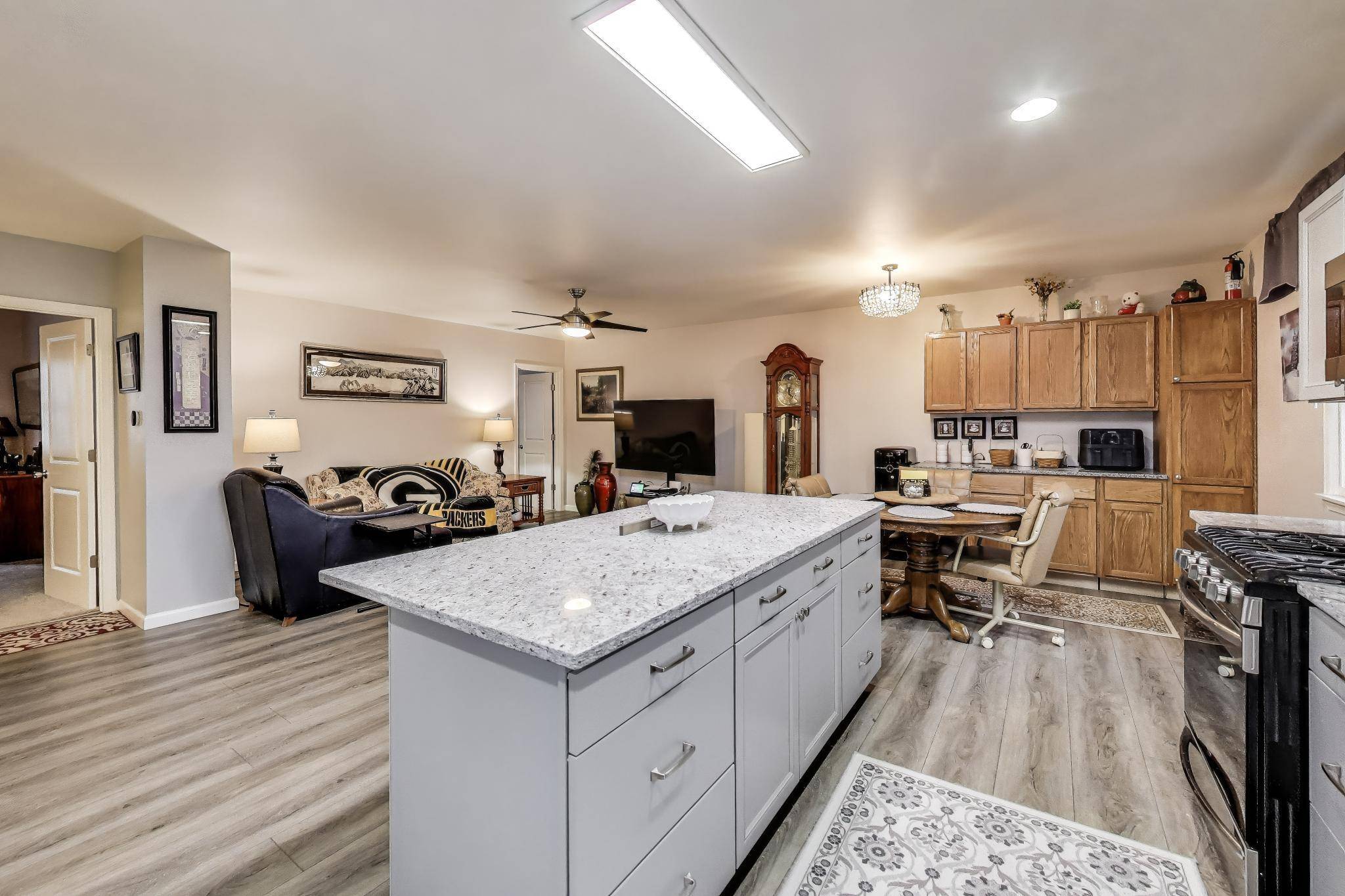 Edwardsburg, MI 49112,22451 US Highway 12