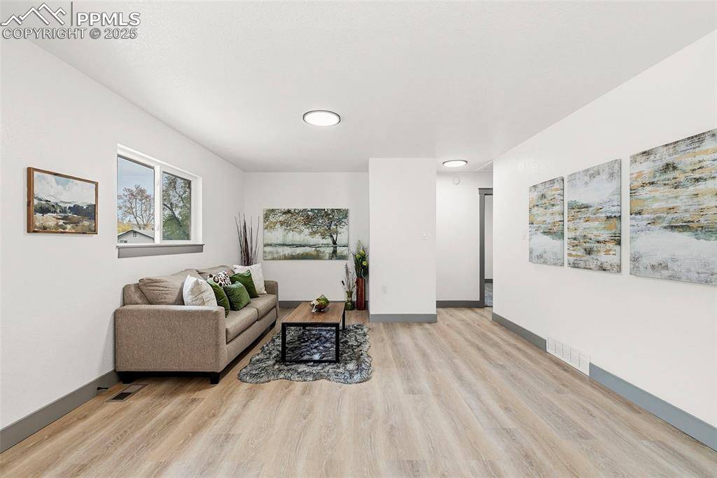 Colorado Springs, CO 80911,328 Davie DR