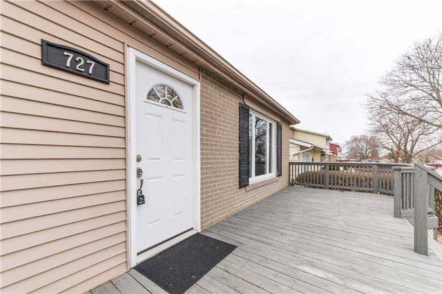 Pickering, ON L1W 1T6,727 Hewson DR