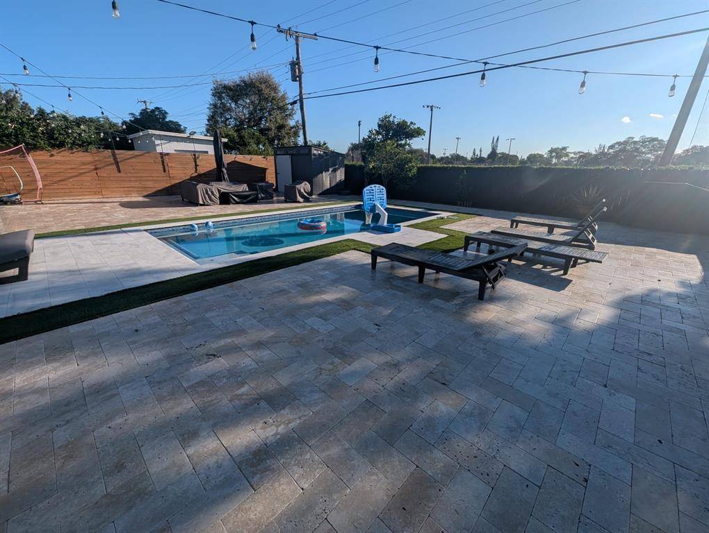 Fort Lauderdale, FL 33317,1716 SW 43rd Ave