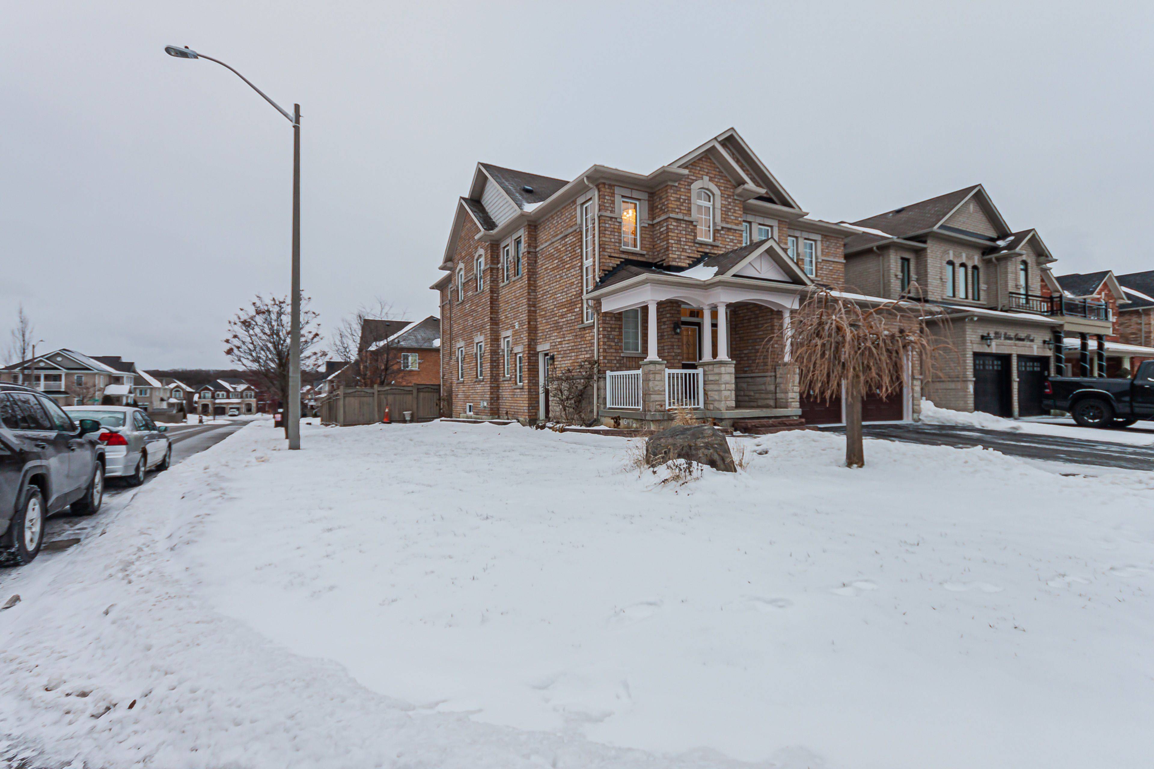 Vaughan, ON L6A 0N5,338 Golden Orchard RD