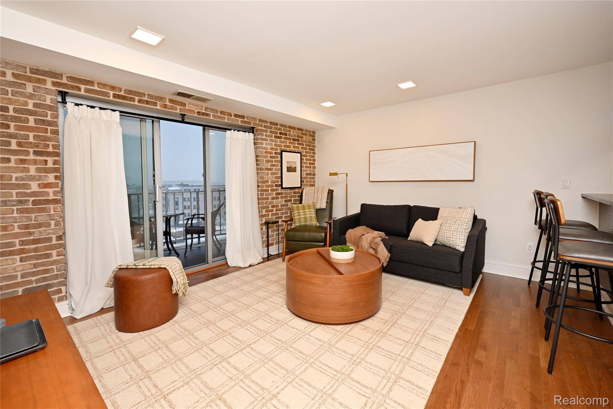 Birmingham, MI 48009,411 S Old Woodward AVE #Unit 911