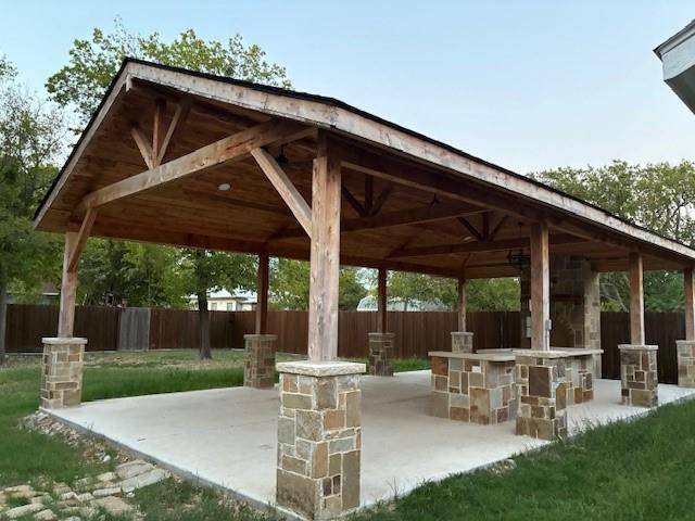 Ferris, TX 75125,311 E 9th Street