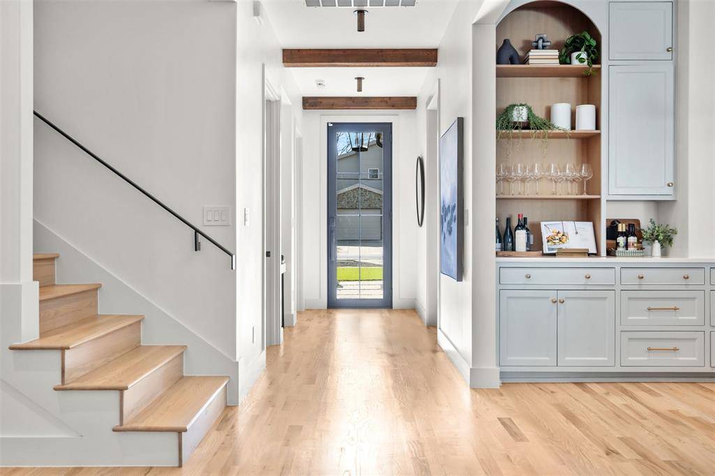 Dallas, TX 75214,6537 Trammel Drive