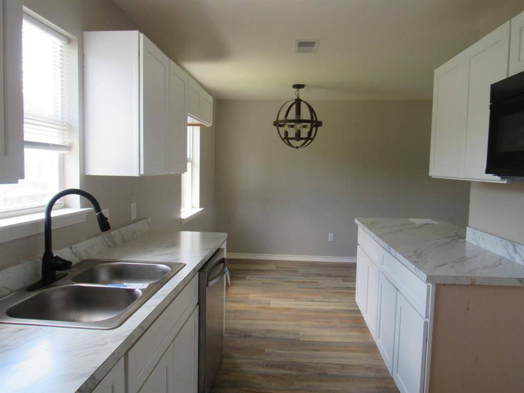 Hillsboro, TX 76645,414 Matthew Street