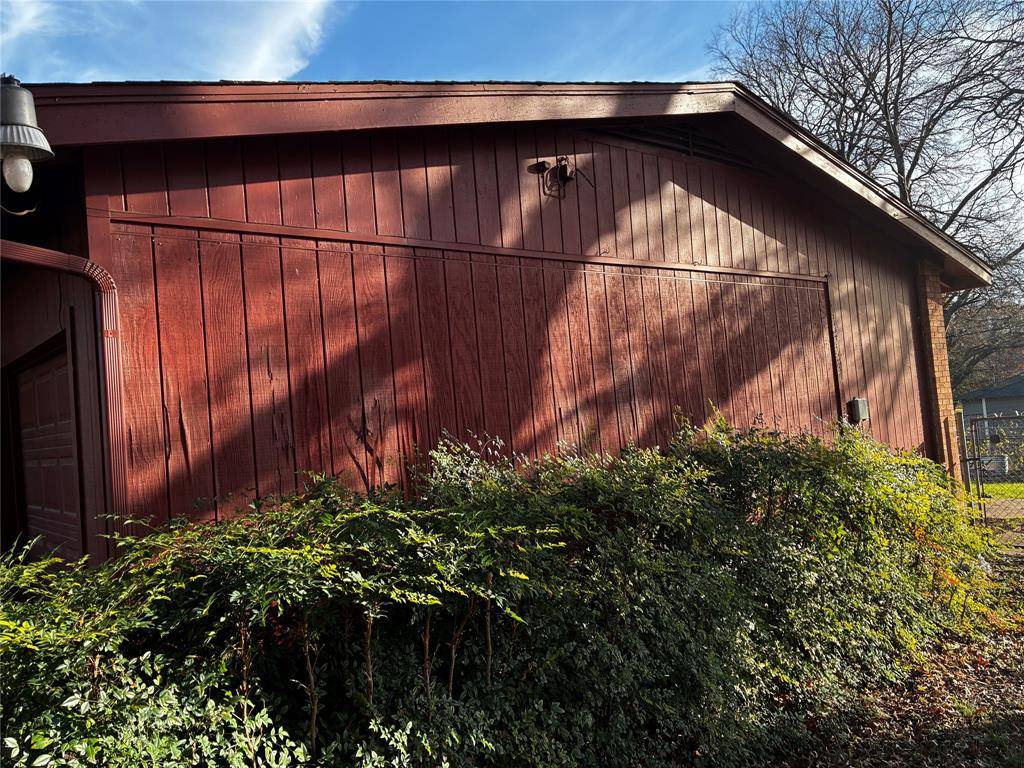 Dallas, TX 75216,1204 Adelaide Drive