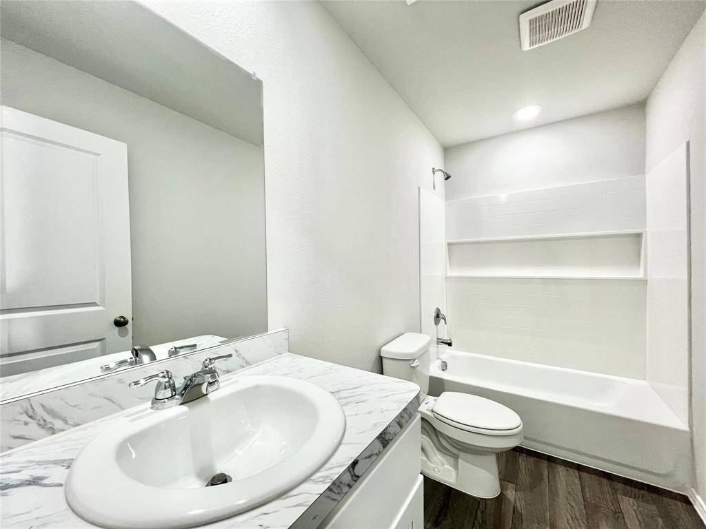 Cleburne, TX 76031,829 Bluffview Drive