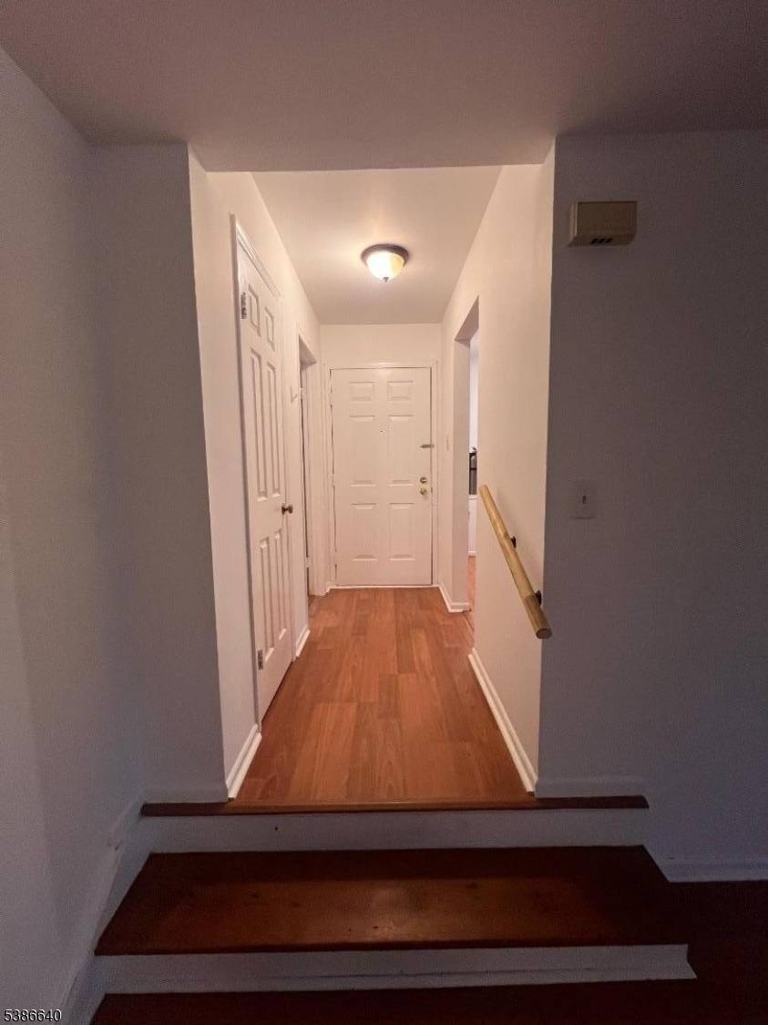 Morris Plains Boro, NJ 07950,7J Foxwood Dr #j