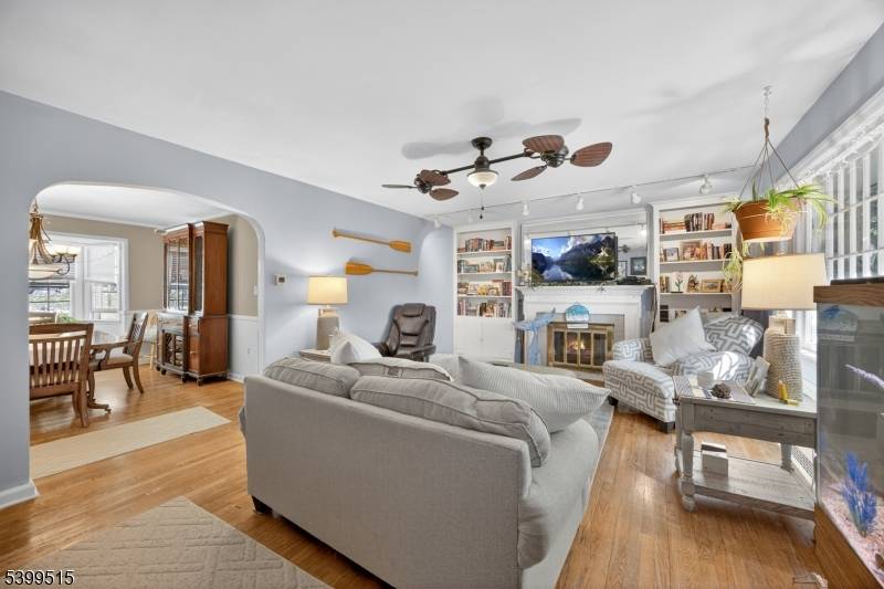 Hawthorne Boro, NJ 07506,370 Goffle Rd