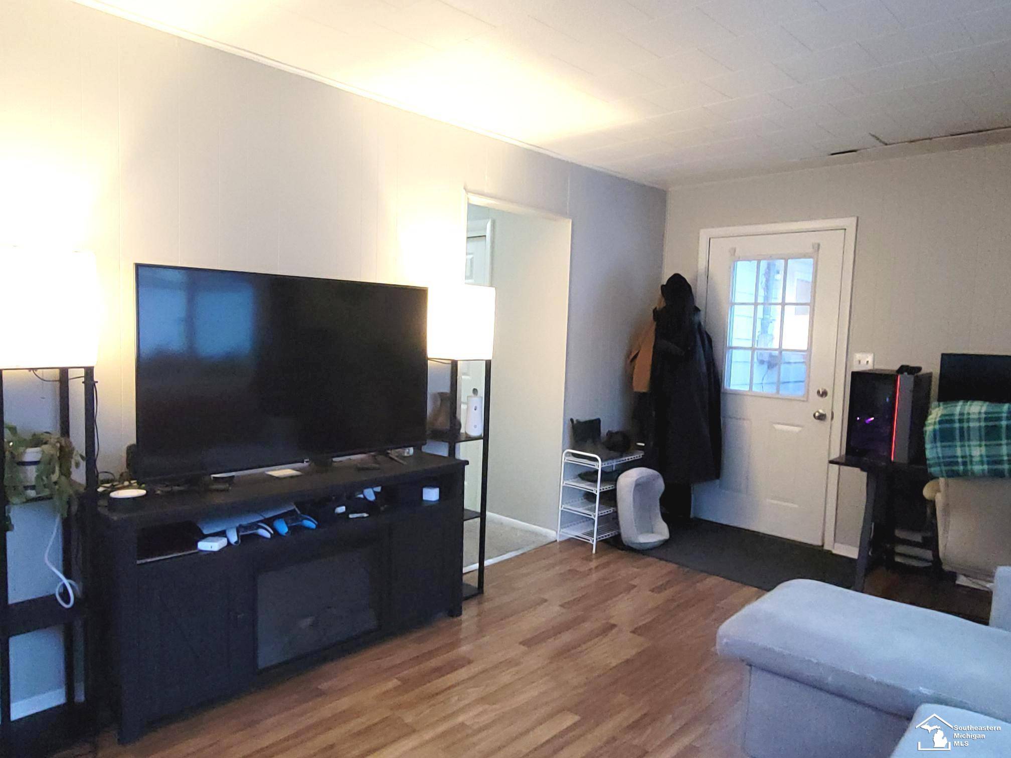 Temperance, MI 48182,8418 Lewis AVE