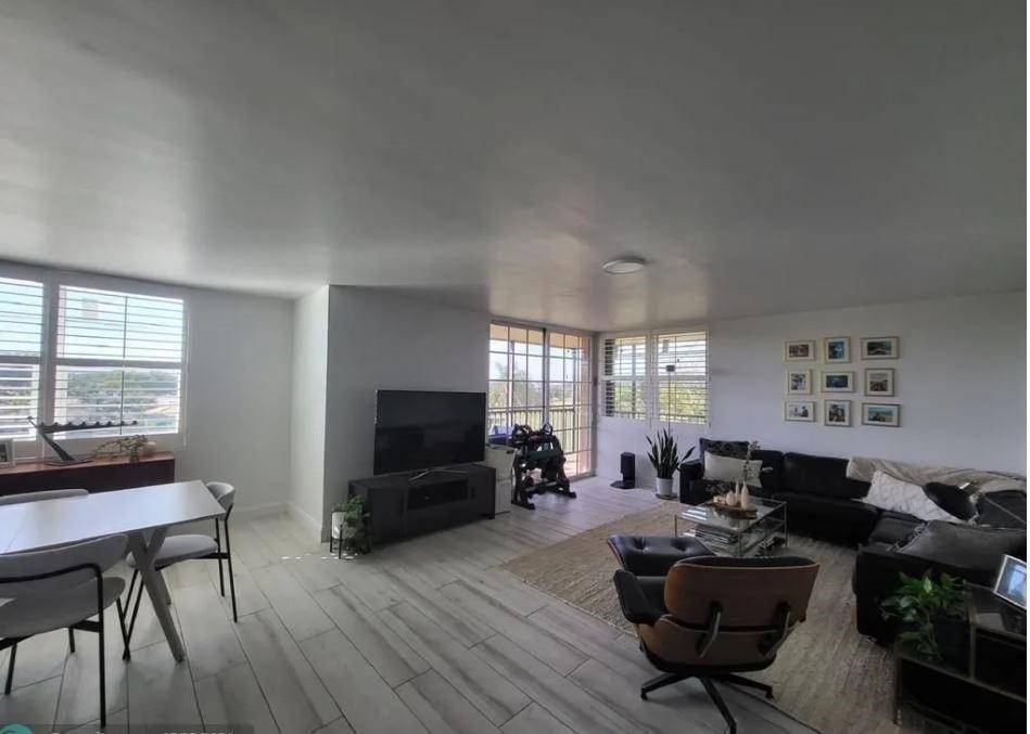 Hollywood, FL 33021,3800 N Hills Dr #416