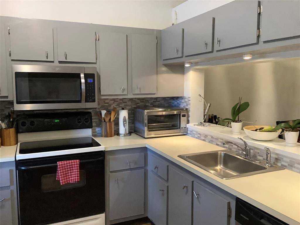 Boca Raton, FL 33433,22040 Palms Way #204