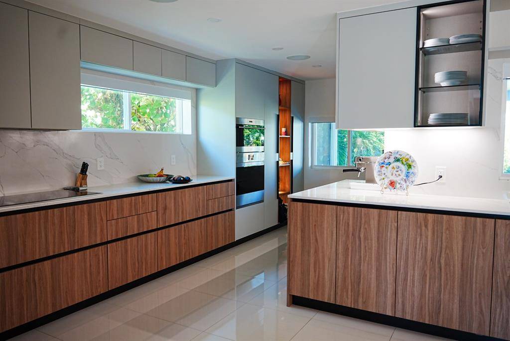 Hollywood, FL 33019,1017 Lincoln St