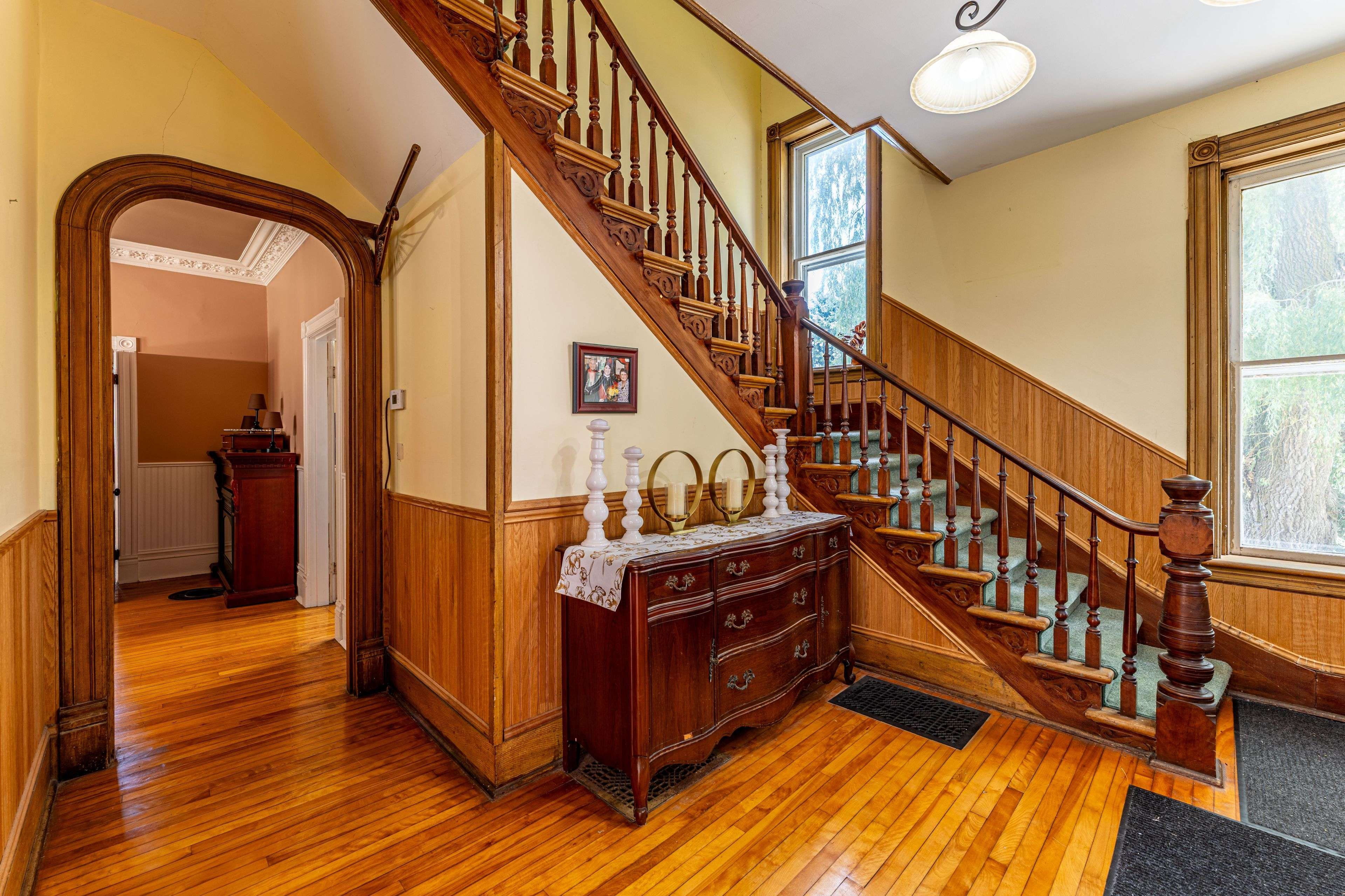 South Glengarry, ON K0C 1N0,20455 Concession 3 RD