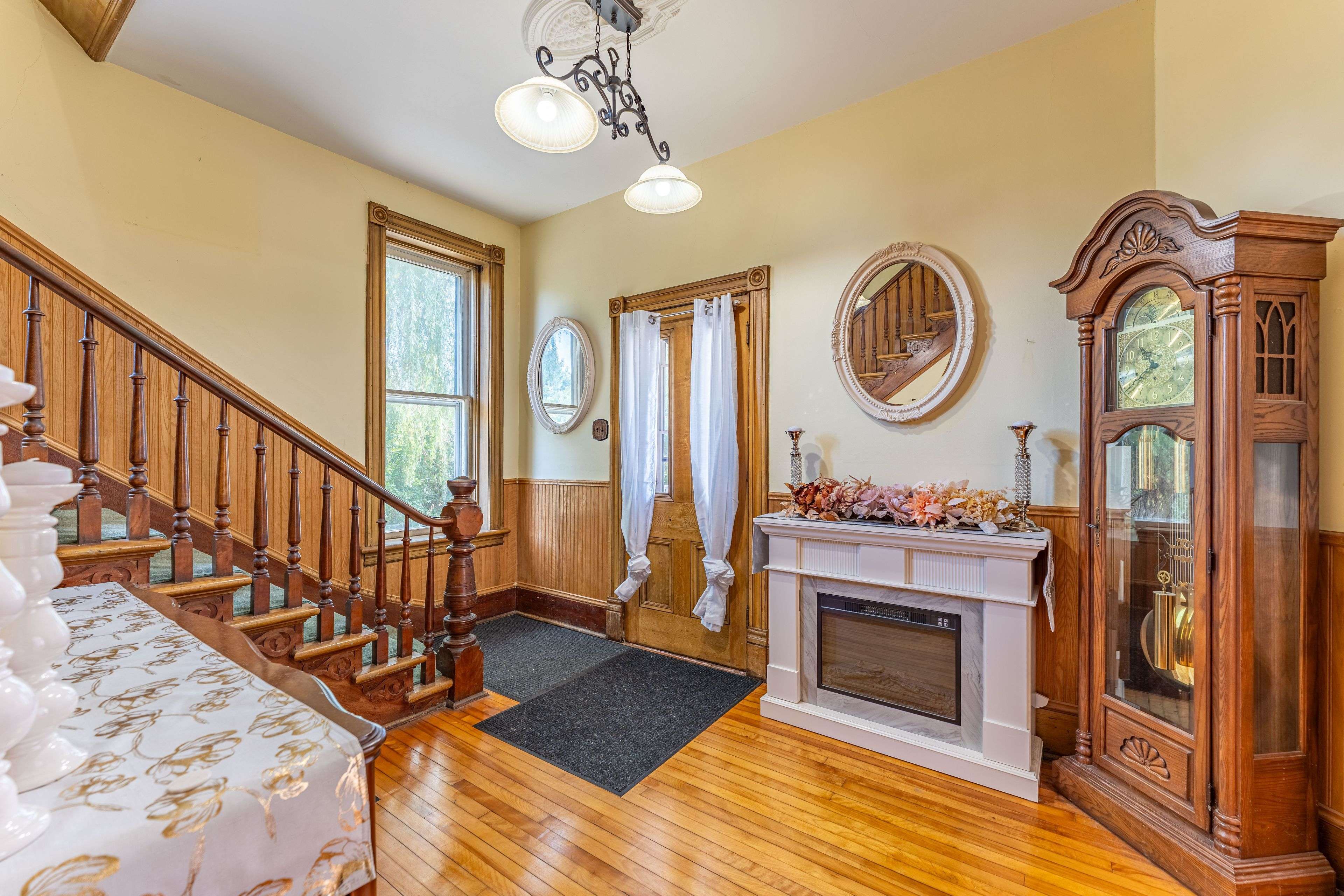 South Glengarry, ON K0C 1N0,20455 Concession 3 RD