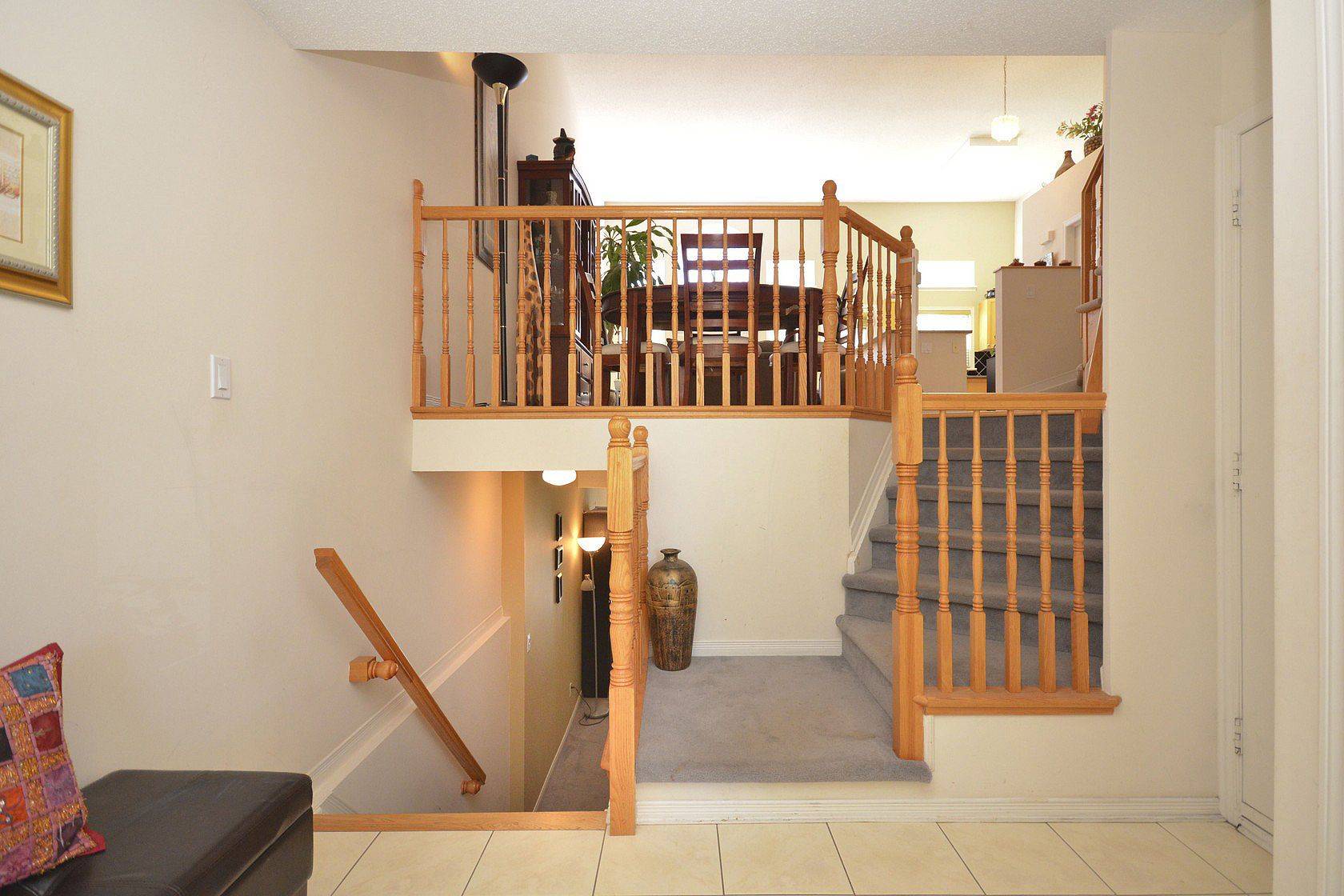 Kanata, ON K2T 1J7,38 Macassa CIR