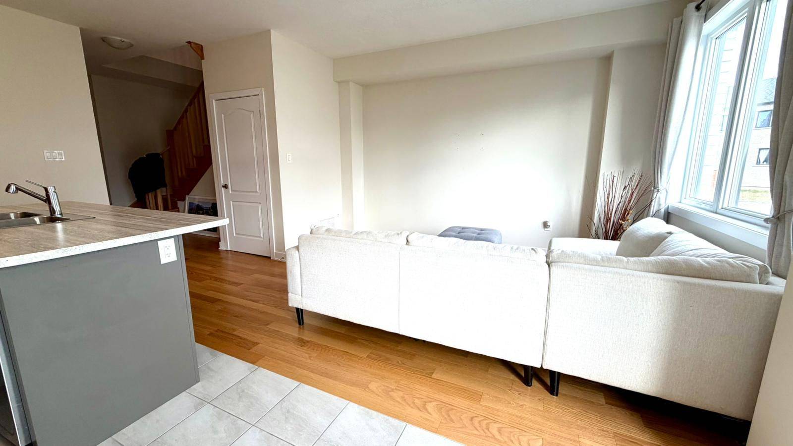 Welland, ON L3B 0M4,156 Keelson ST