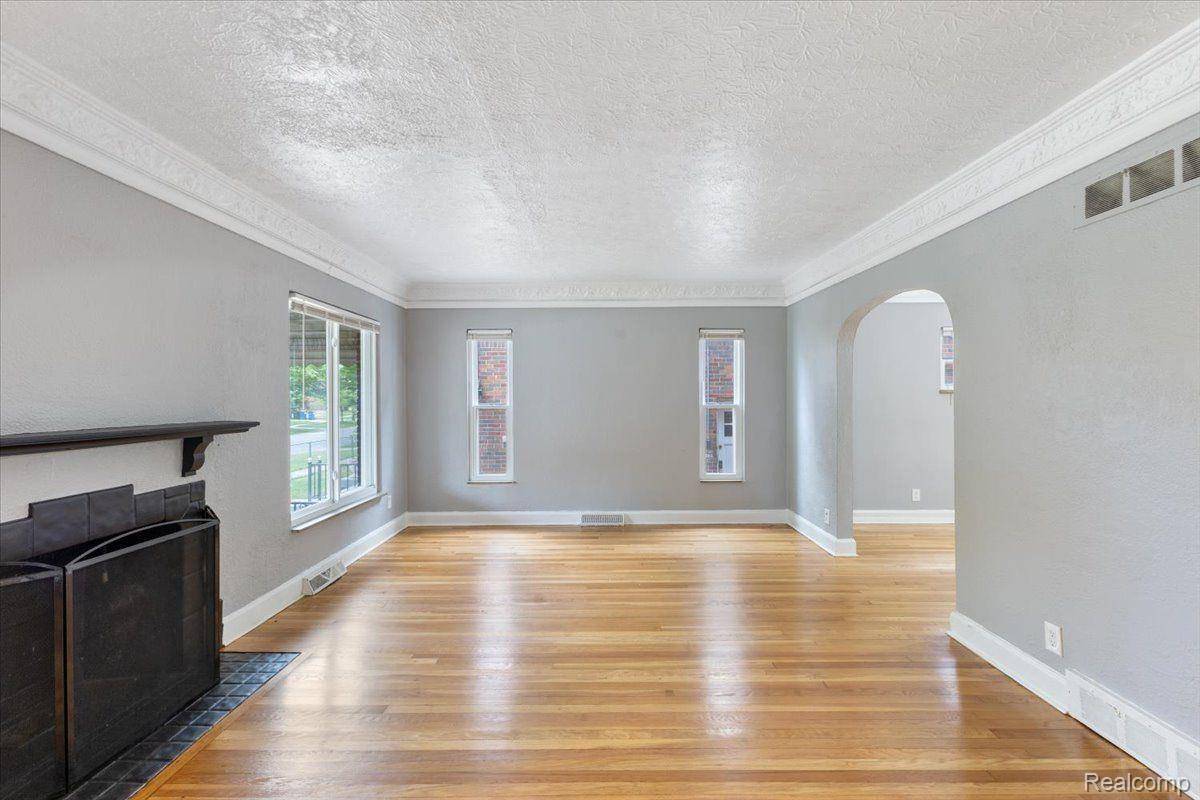 Detroit, MI 48221,18950 SANTA ROSA DR