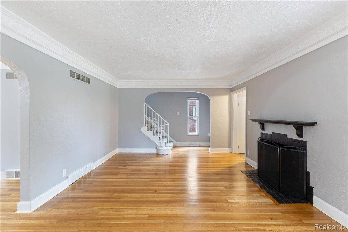 Detroit, MI 48221,18950 SANTA ROSA DR