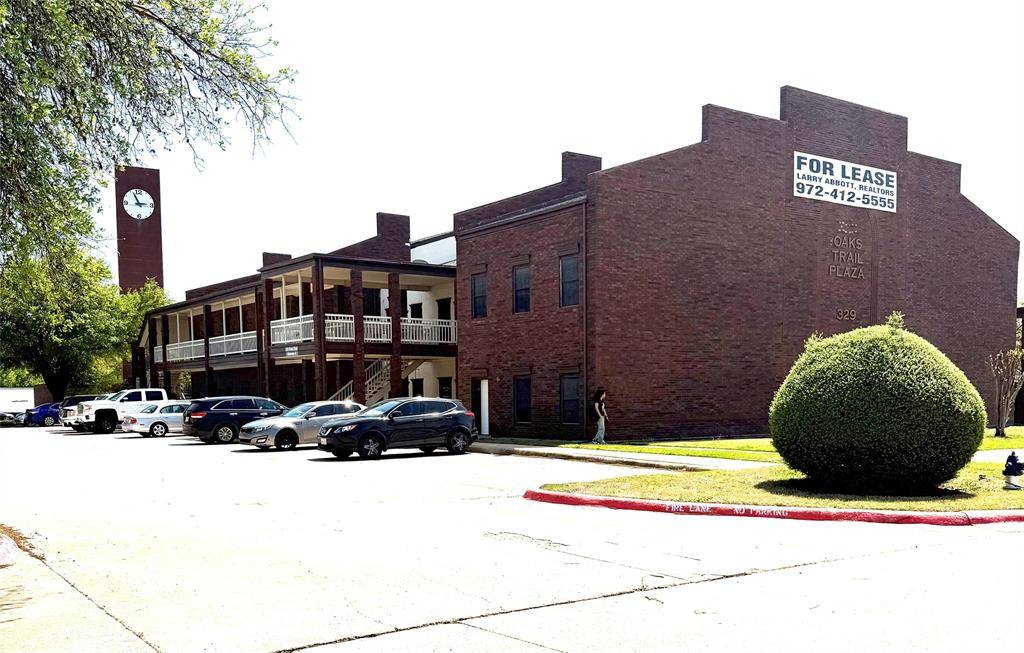 Garland, TX 75043,329 Oaks Trail #223