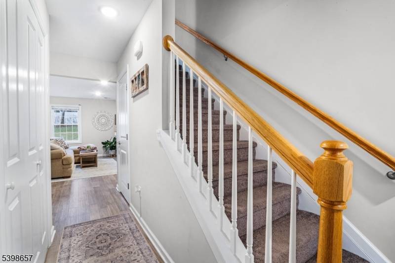 Newton Town, NJ 07860,21 Gregg Ct