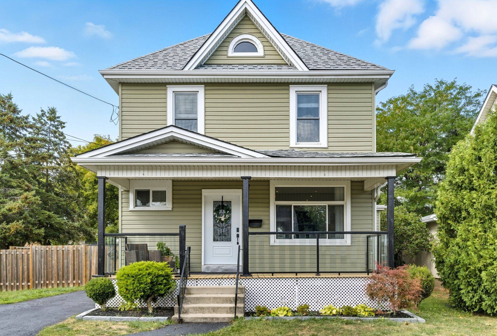 Grimsby, ON L3M 3L1,11 Fairview RD