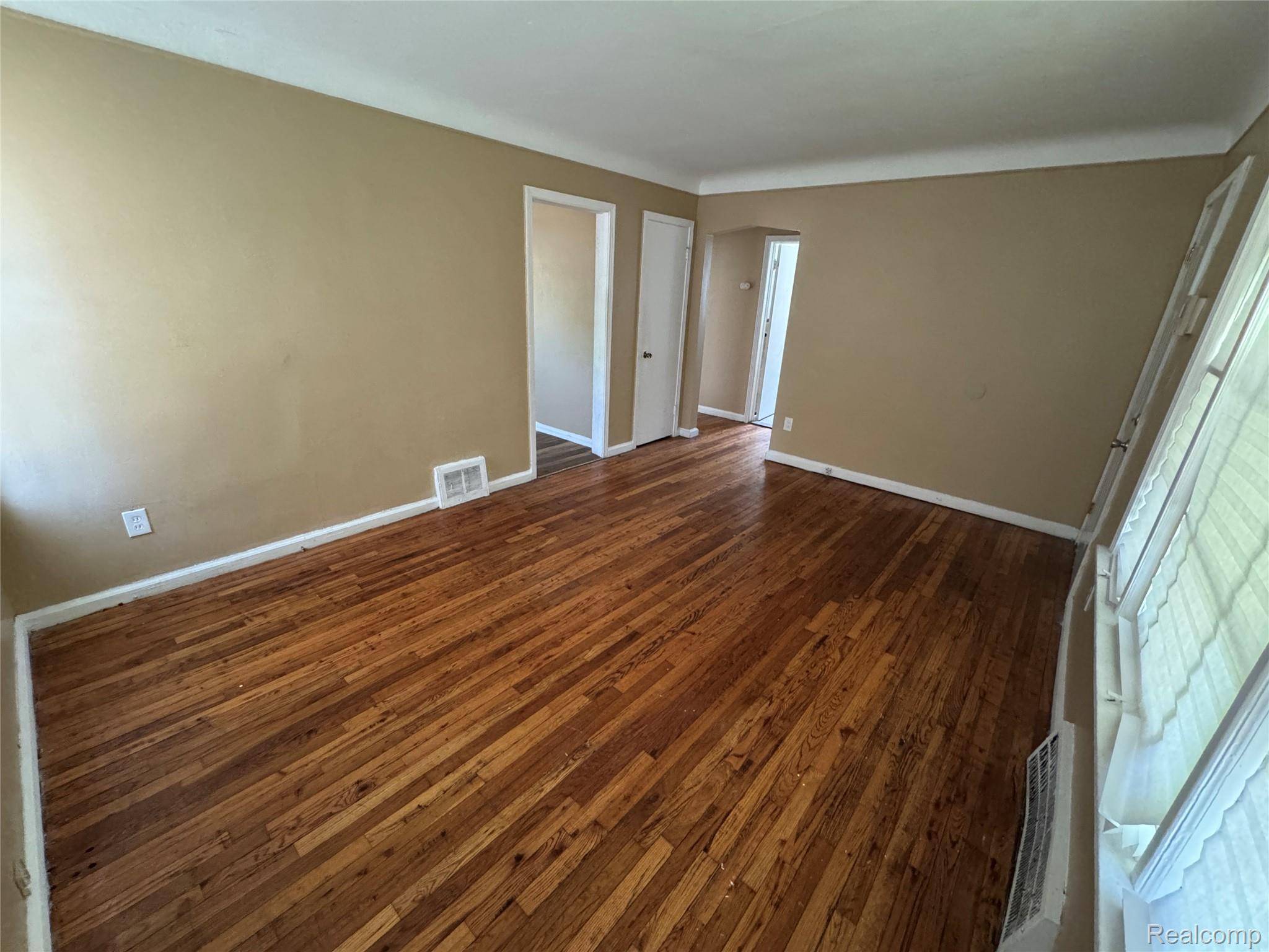 Detroit, MI 48219,17370 Stout ST