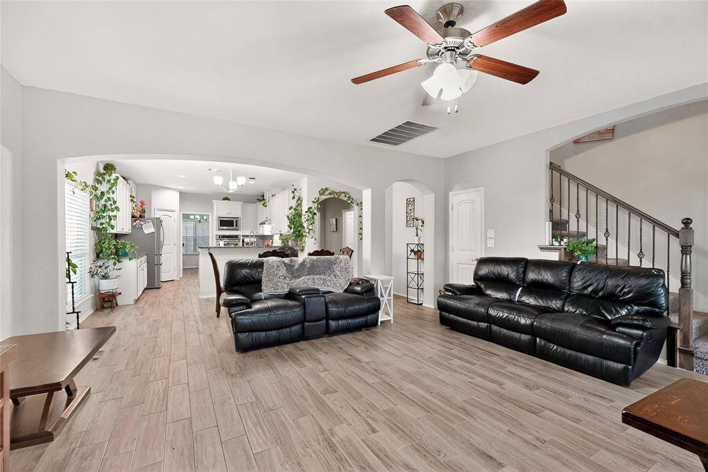 Mckinney, TX 75072,525 Rustic Oak Lane