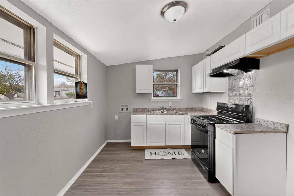 Garland, TX 75040,534 Henderson Circle