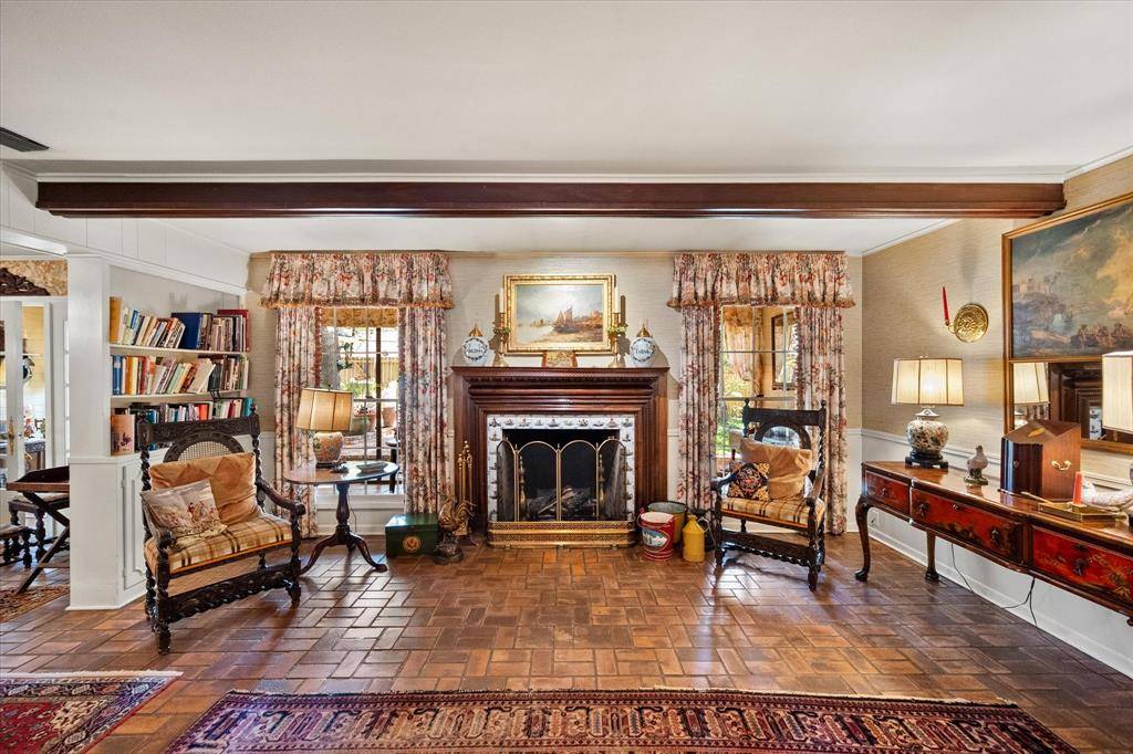 Corsicana, TX 75110,1009 Dobbins Road