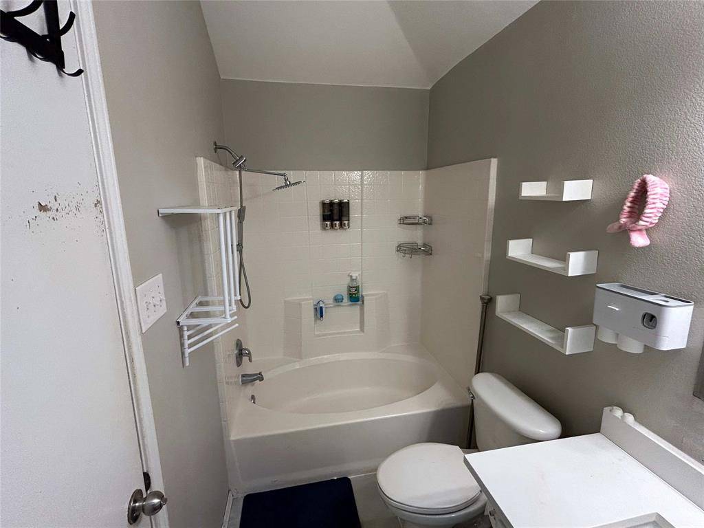 Dallas, TX 75051,1949 Sampsell Drive