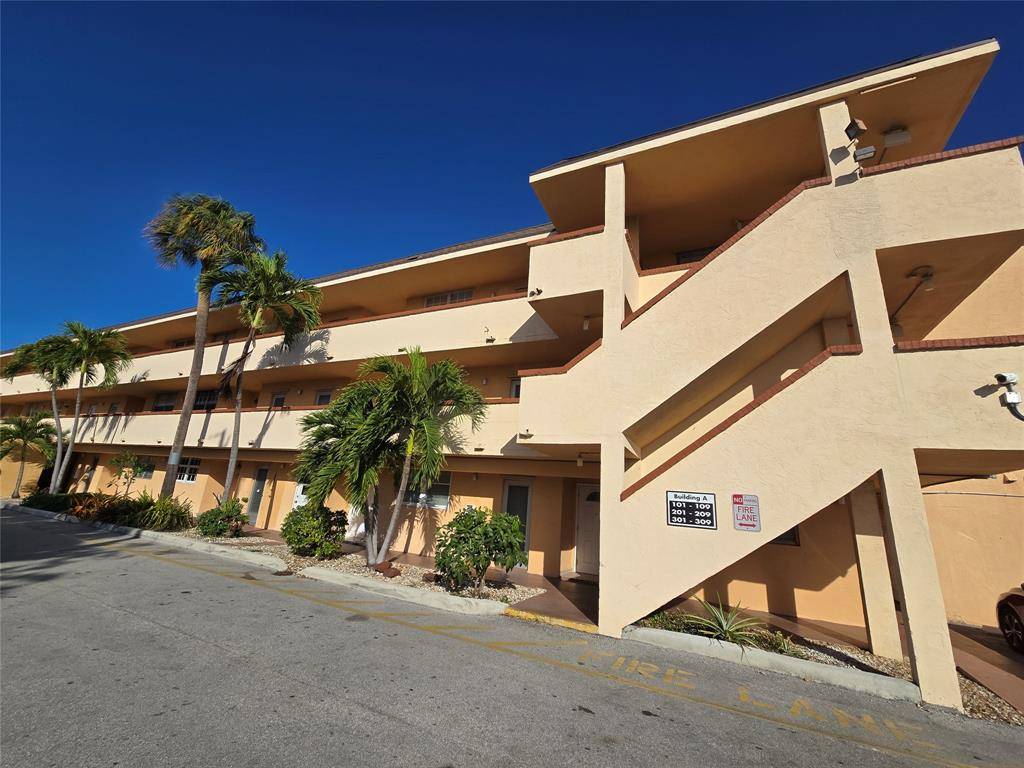 Lighthouse Point, FL 33064,4500 N Federal Hwy #303