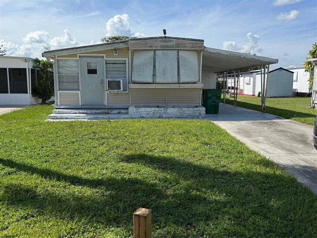 Davie, FL 33324,8510 SW 21st St