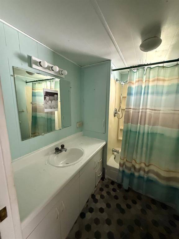 Davie, FL 33324,8510 SW 21st St