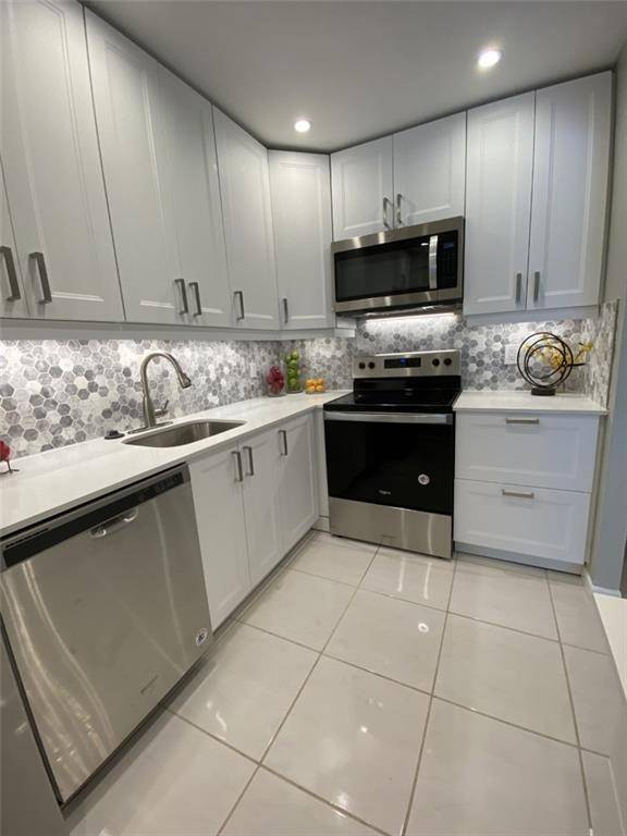 Plantation, FL 33324,21 Jacaranda Dr #124