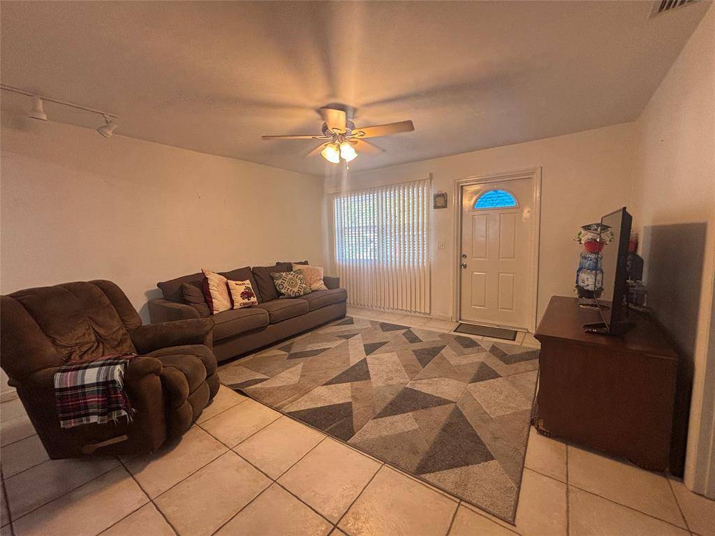 Hollywood, FL 33021,5630 Farragut St