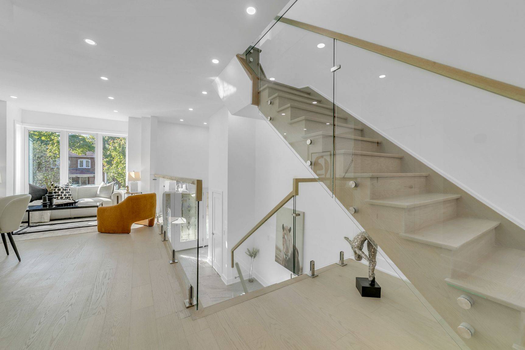 Toronto W06, ON M8V 3C2,47 Eighth ST