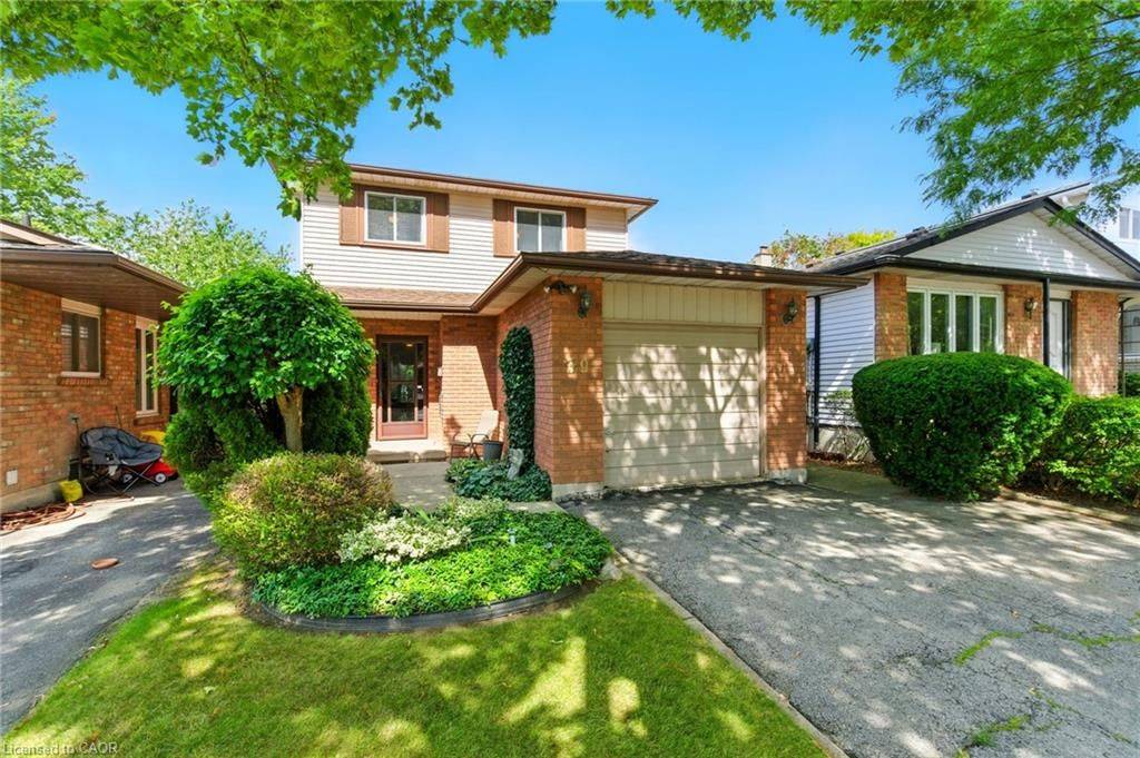 Hamilton, ON L9C 6Y6,39 Megna CT