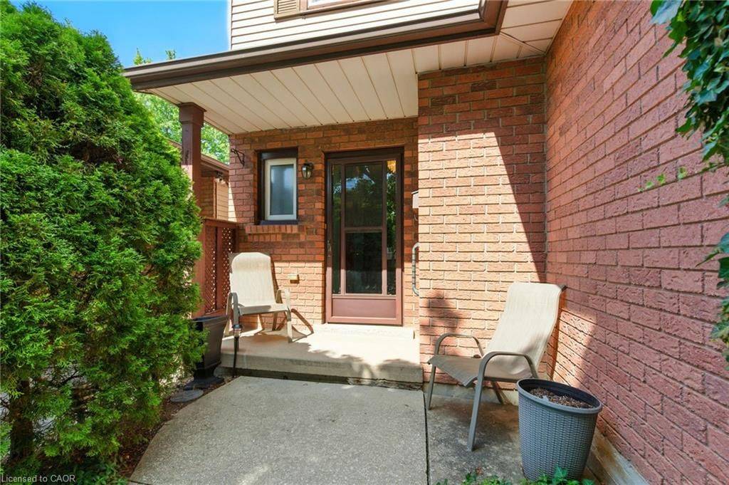 Hamilton, ON L9C 6Y6,39 Megna CT