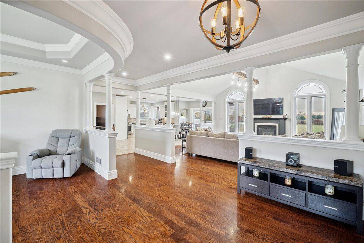 Hamilton, ON L8B 1N1,1330 Concession 6 RD W