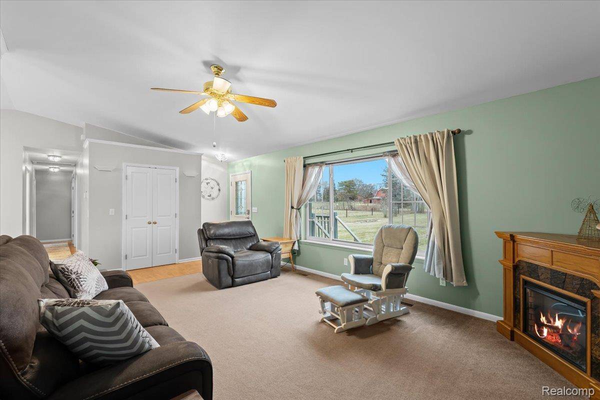 Swartz Creek, MI 48473,4151 Cook RD