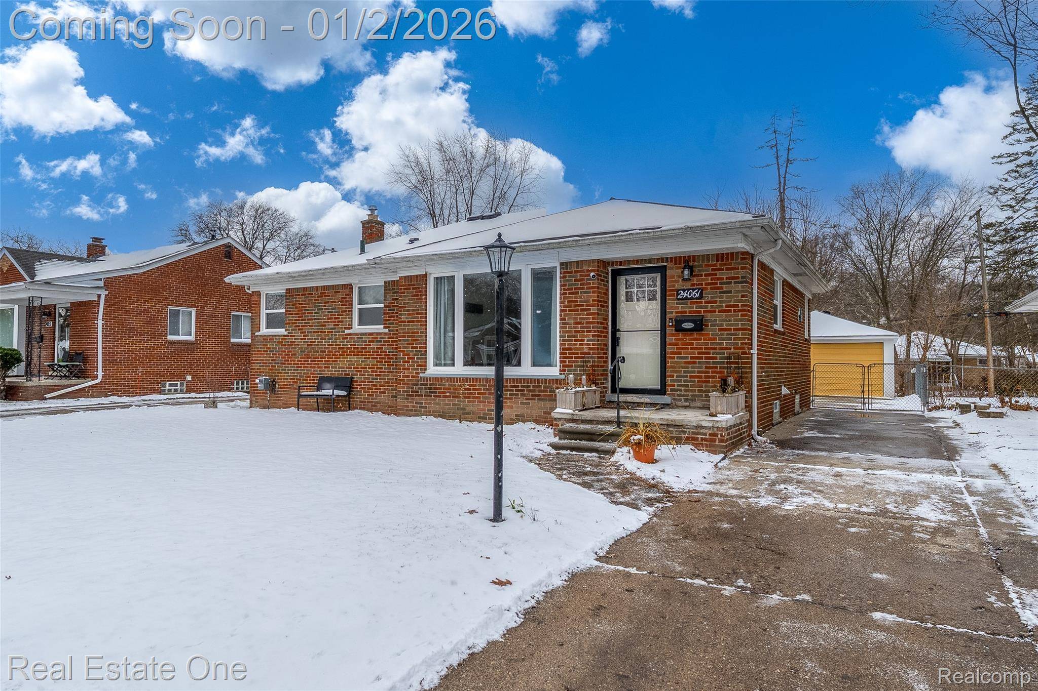 Oak Park, MI 48237,24061 Rosewood ST