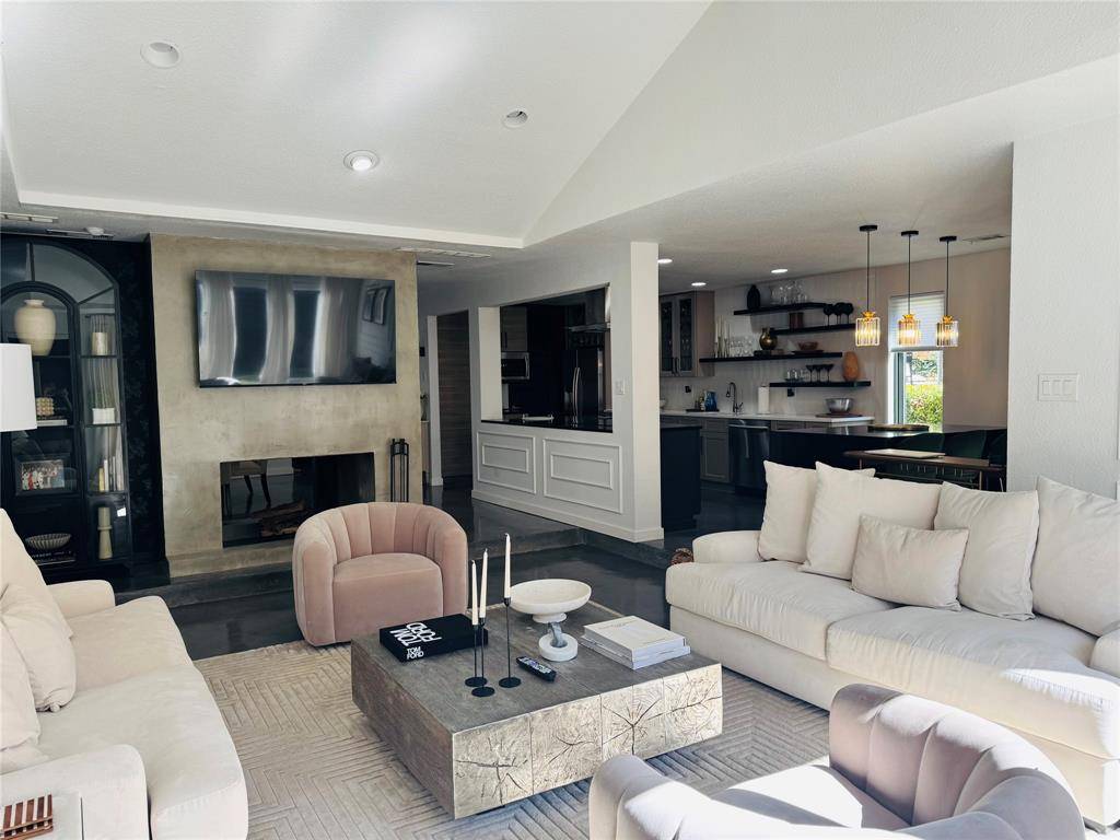 Dallas, TX 75248,6332 Southpoint Drive