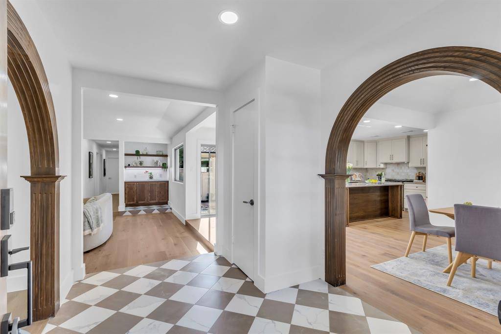 Dallas, TX 75214,6108 Danbury Lane