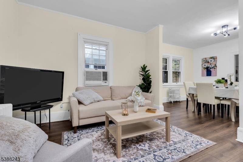 Linden City, NJ 07036,906 Dewitt St