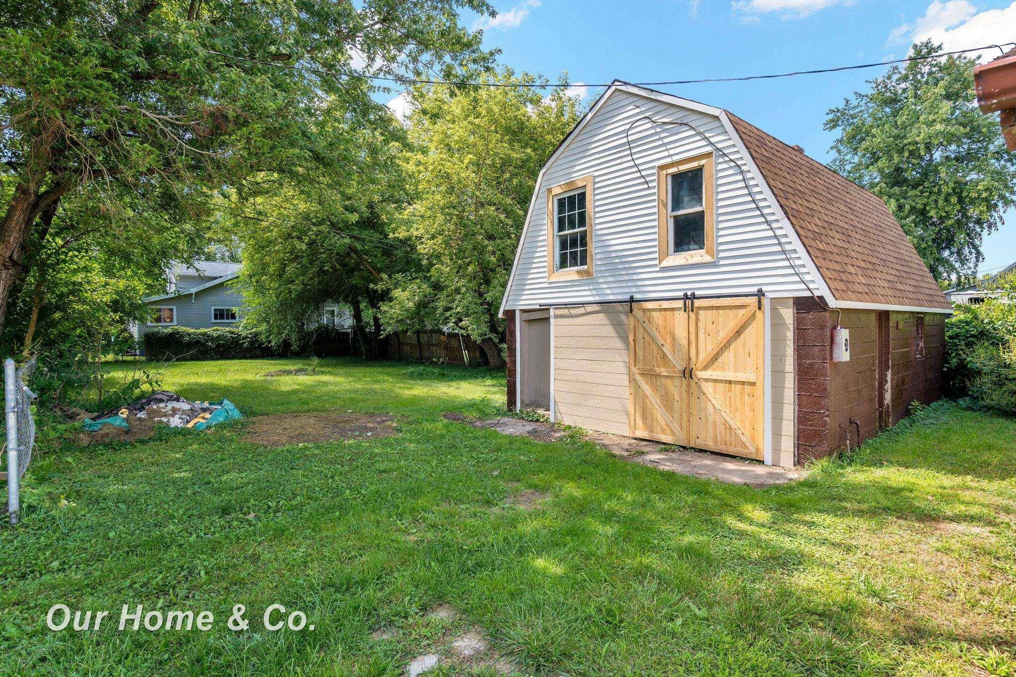 New Boston, MI 48164,36505 Bismark RD