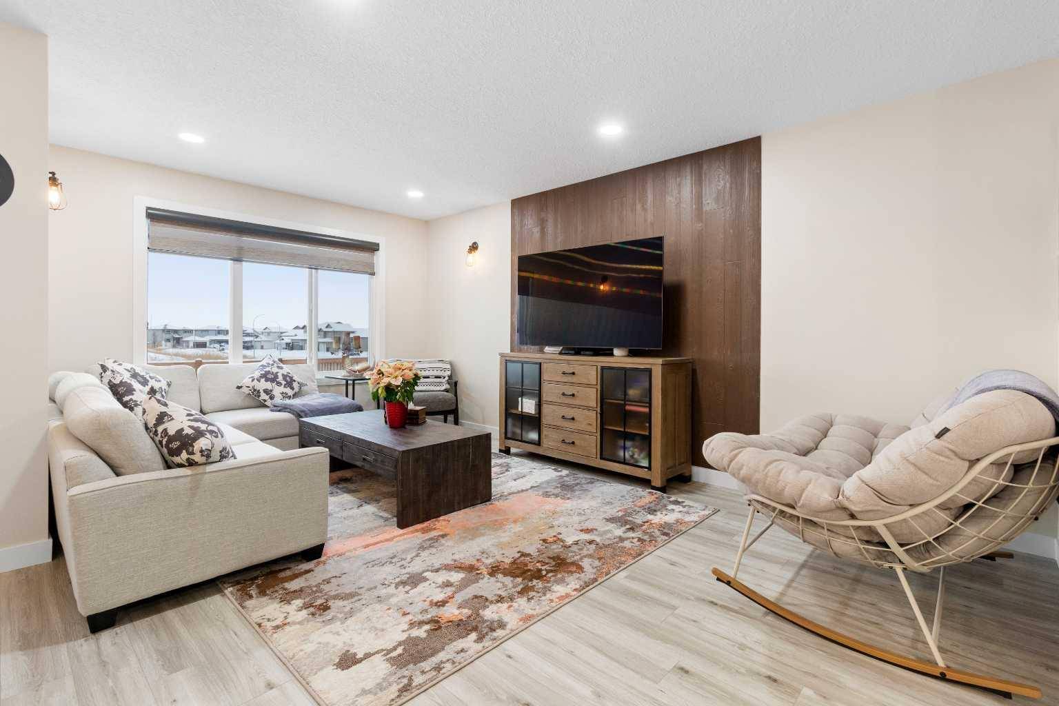 Grande Prairie, AB T8V6S9,12730 103B ST