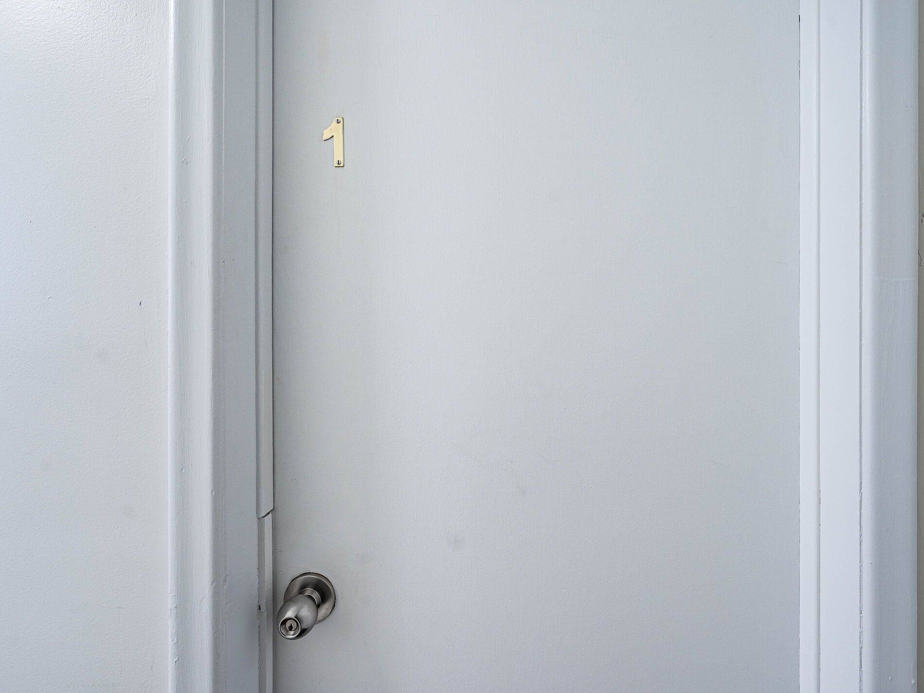 Toronto C14, ON M2N 3B3,341 Sheppard AVE E #Apt. #1